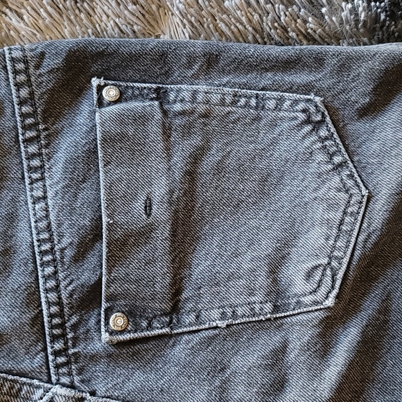 Zara Mom Fit Shorts - Picture 16 of 16